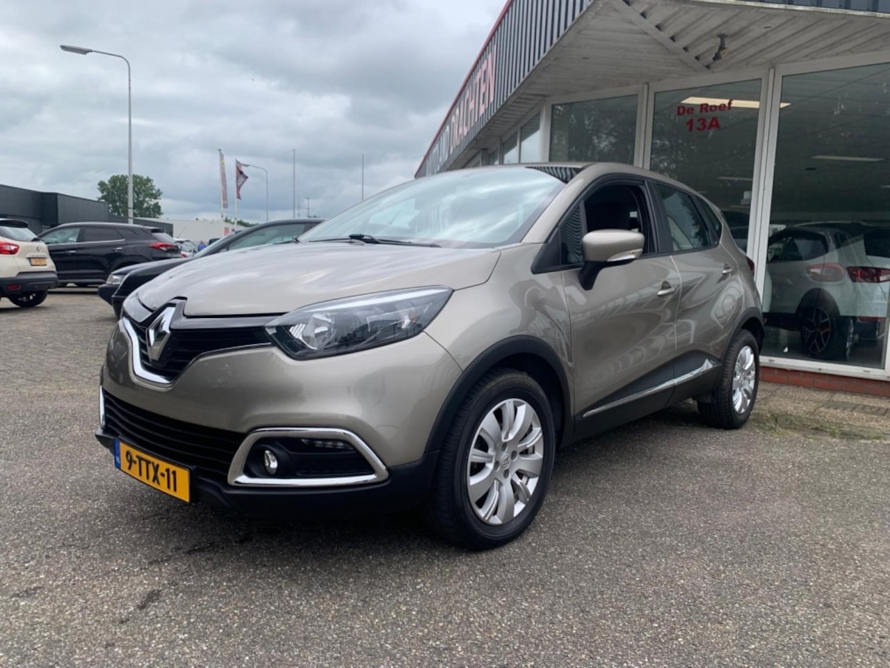 Renault Captur - 0.9 TCe Expression 0.9 TCe Expression - AutoWereld.nl