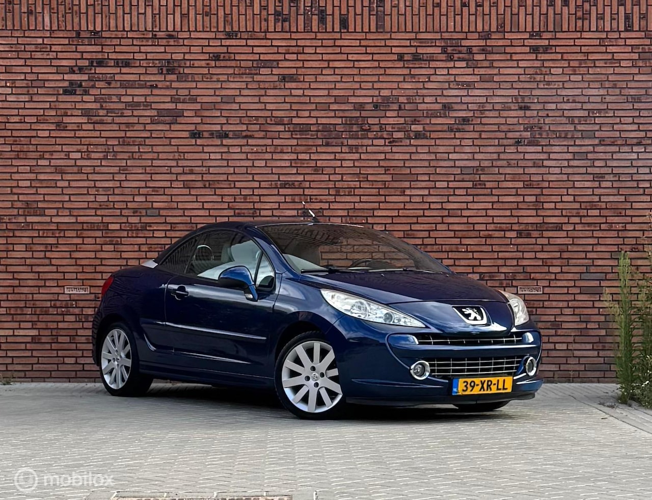 Peugeot 207 CC - 1.6-16V T Féline 1.6-16V T Féline,NEW APK,AIRCO,GEPOLIJST - AutoWereld.nl