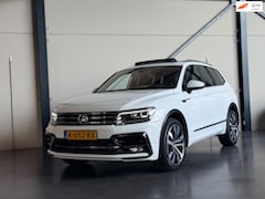 Volkswagen Tiguan Allspace - 1.5 TSI R-Line 7pers, Panodak, ACC, Trekhaak, BTW, Leer, 20", Sfeerverlicht, Parkeerhulp,