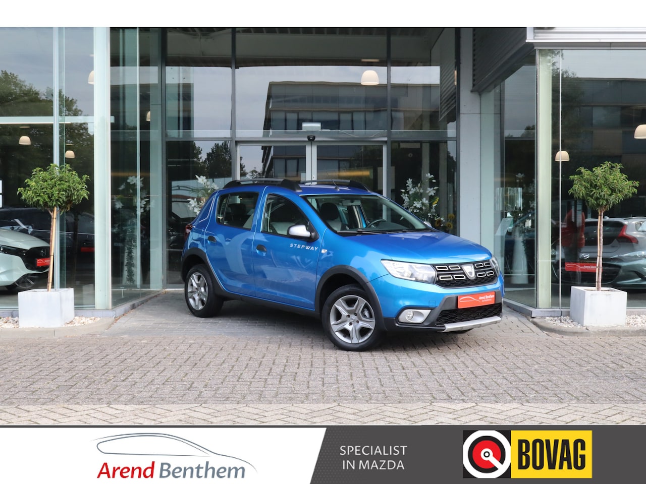 Dacia Sandero Stepway - 0.9 TCe SL Navi / Airco / Cruise / Trekhaak / Audio / CV - AutoWereld.nl