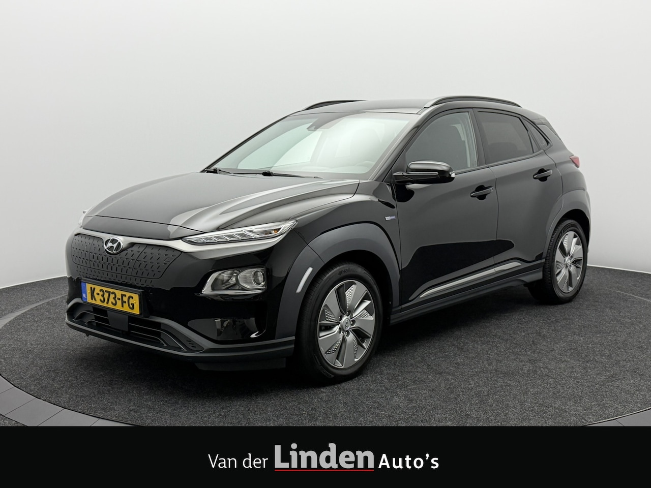 Hyundai Kona Electric - EV Comfort 64 kWh 3-Fase SOH 95,2% | Warmtepomp | Trekhaak | Camera | Carplay&Android - AutoWereld.nl