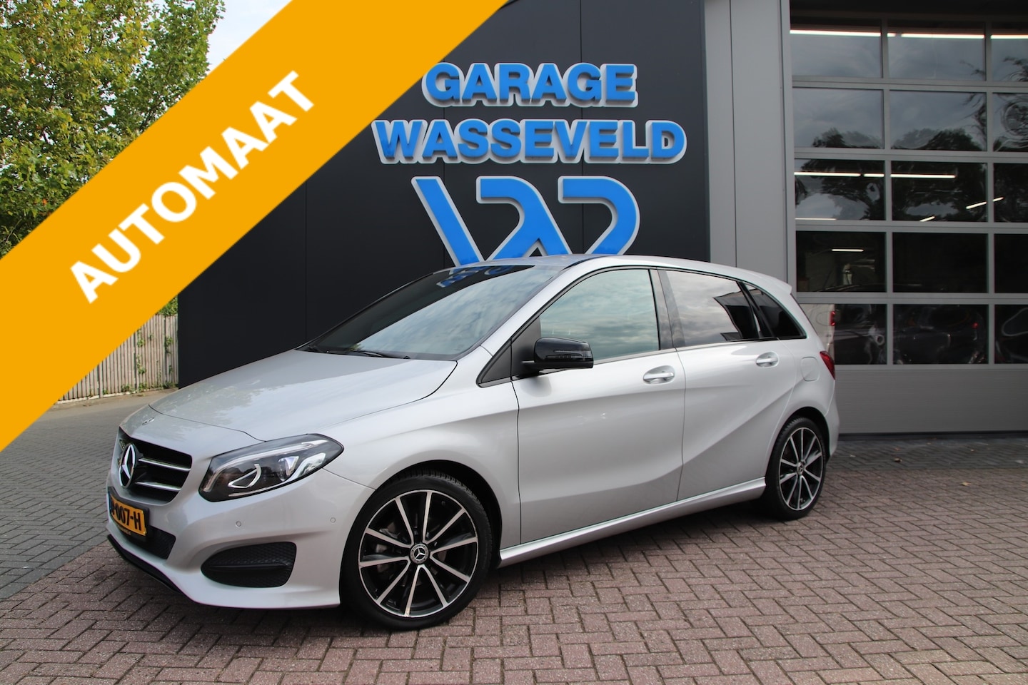 Mercedes-Benz B-klasse - B180 NL Trekhaak/ALL SEASON/Navi/Park.sens v+a - AutoWereld.nl