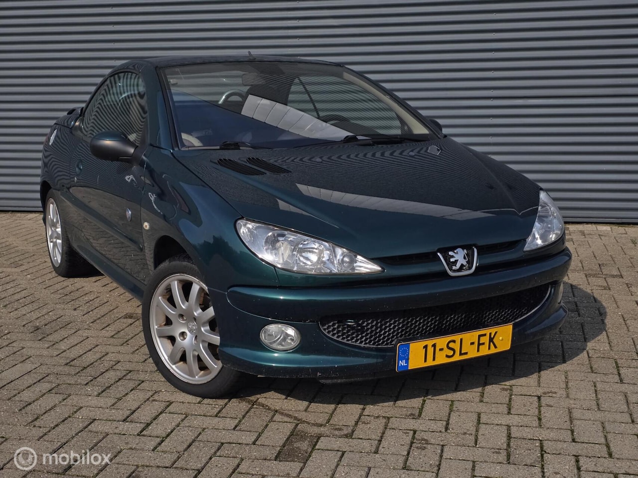 Peugeot 206 CC - 1.6-16V Roland Garros 1.6-16V Roland Garros - AutoWereld.nl