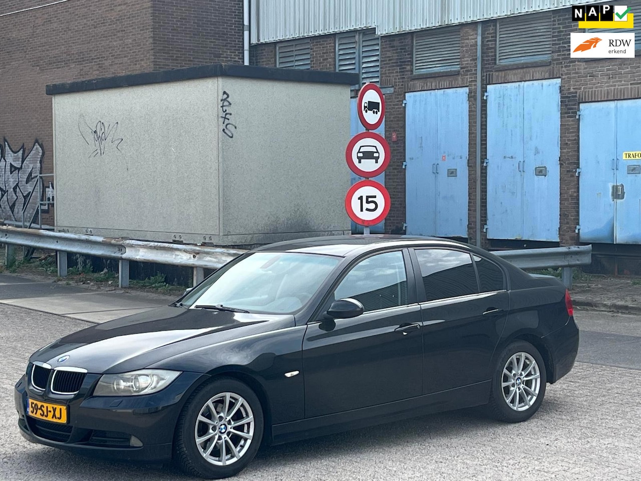 BMW 3-serie - 320i High Executive 320i High Executive - AutoWereld.nl
