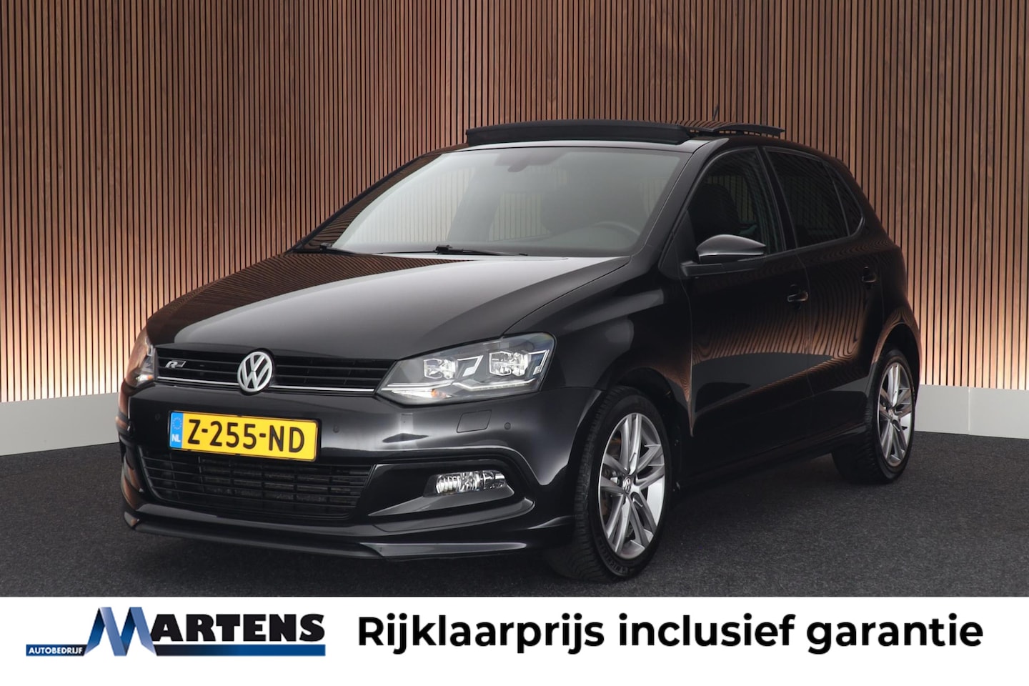 Volkswagen Polo - 1.2 TSI 105pk R-Line Panoramadak Parkeersensoren Stoelverwarming Climate Control - AutoWereld.nl
