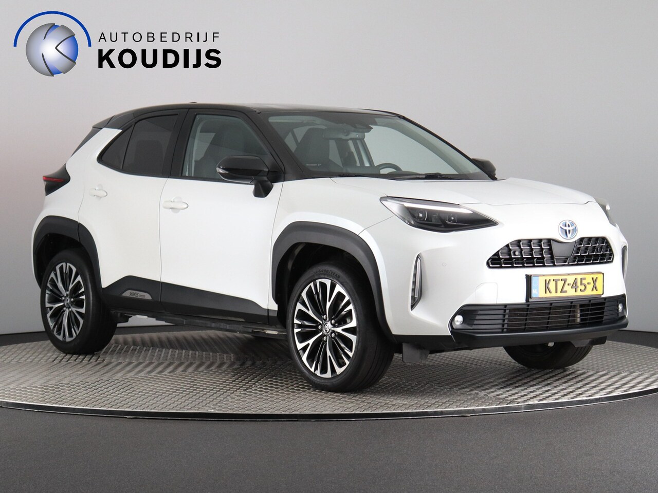 Toyota Yaris Cross - 1.5 Hybrid Executive parelmoer! (Camera / Stoel-Stuurverwarming / Dodehoek / Half leder / - AutoWereld.nl