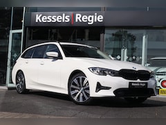 BMW 3-serie Touring - 320i Executive | El.Haak | Ambient | Stoelverwarming | CarPlay | Sensoren | 18” | Sfeer