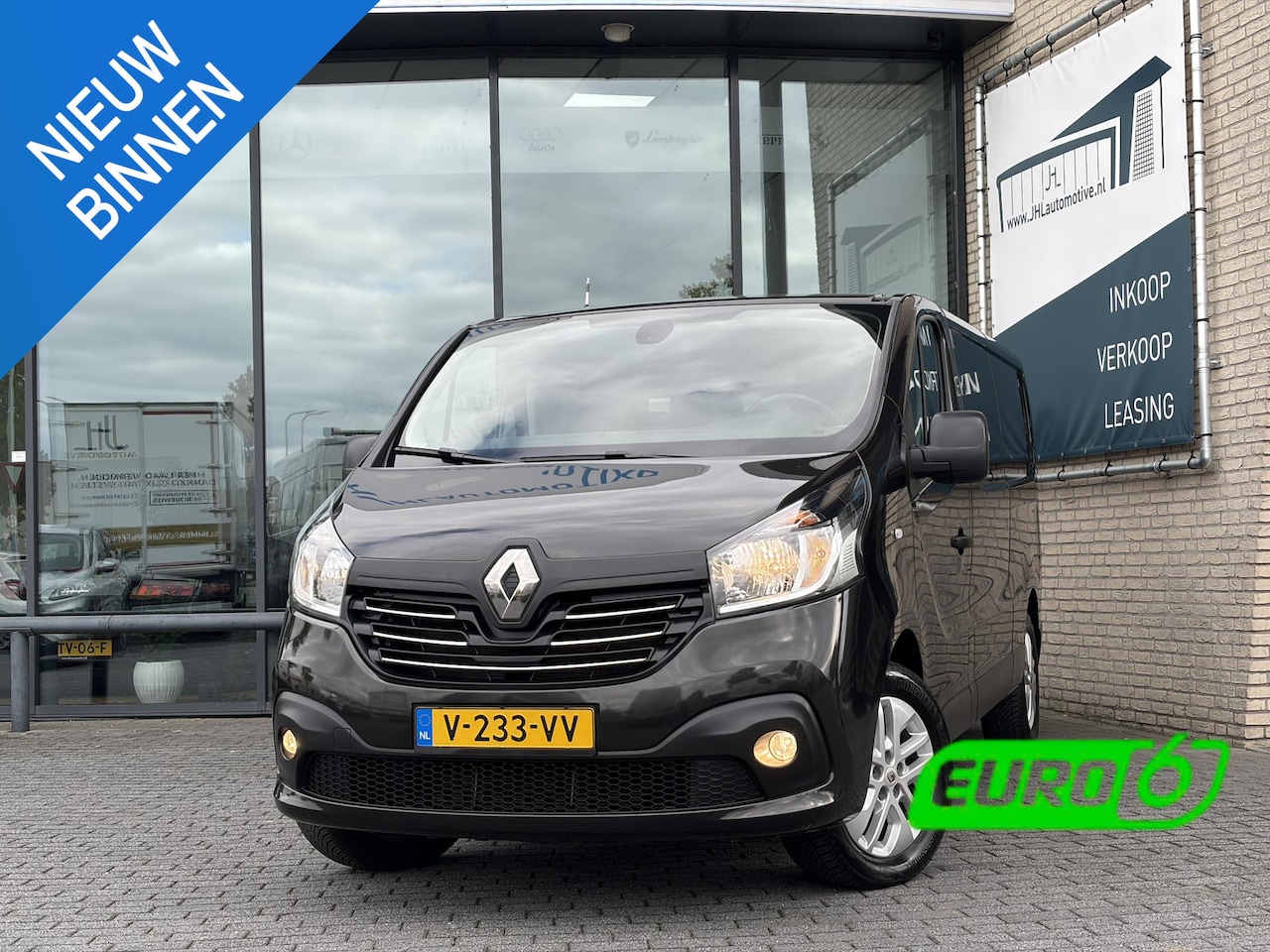 Renault Trafic - 1.6 dCi T29 L2H1 Luxe*HAAK*CRUISE*A/C*LMV*3-PERS* - AutoWereld.nl