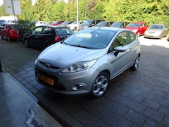 Ford Fiesta - 1.25 Titanium MET APK AIRCO WERKT