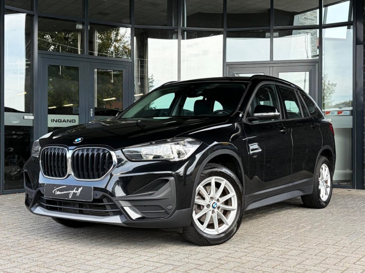BMW X1 - SDRIVE18I - TREKHAAK - SENSATEC - NAVI - LM. ALLSEASON - AutoWereld.nl