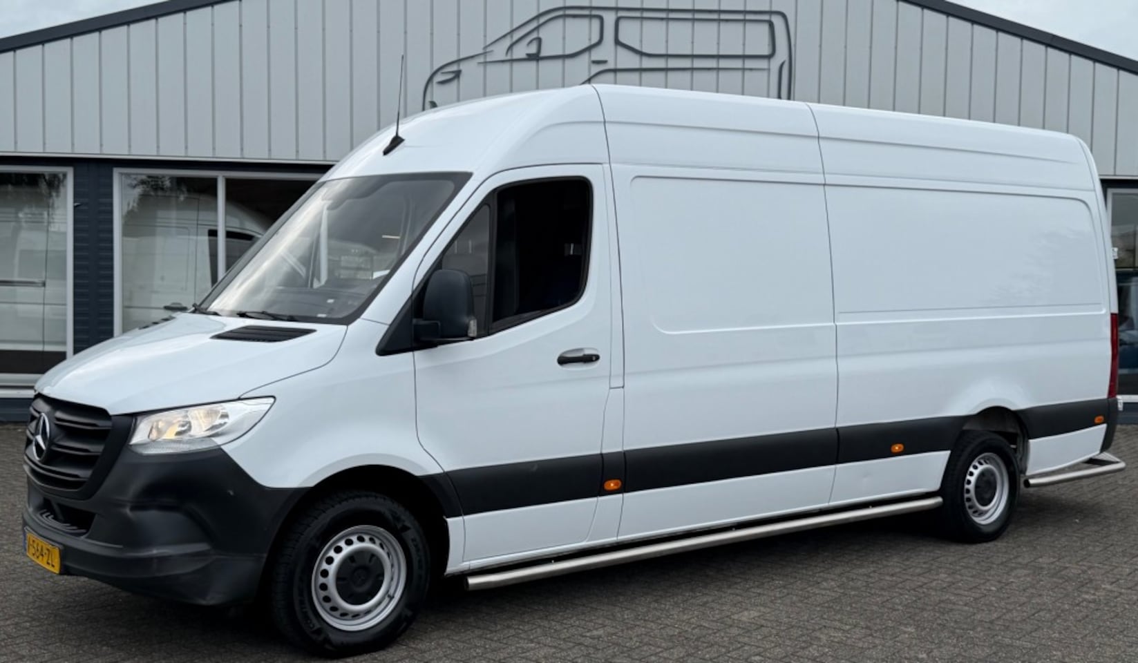 Mercedes-Benz Sprinter - 311 CDI 84KW 114PK L3H2 AUTOMAAT EURO 6 AIRCO/ ORIGINEEL AUDIO/ CAMERA/ 100% DEALERONDERHO - AutoWereld.nl