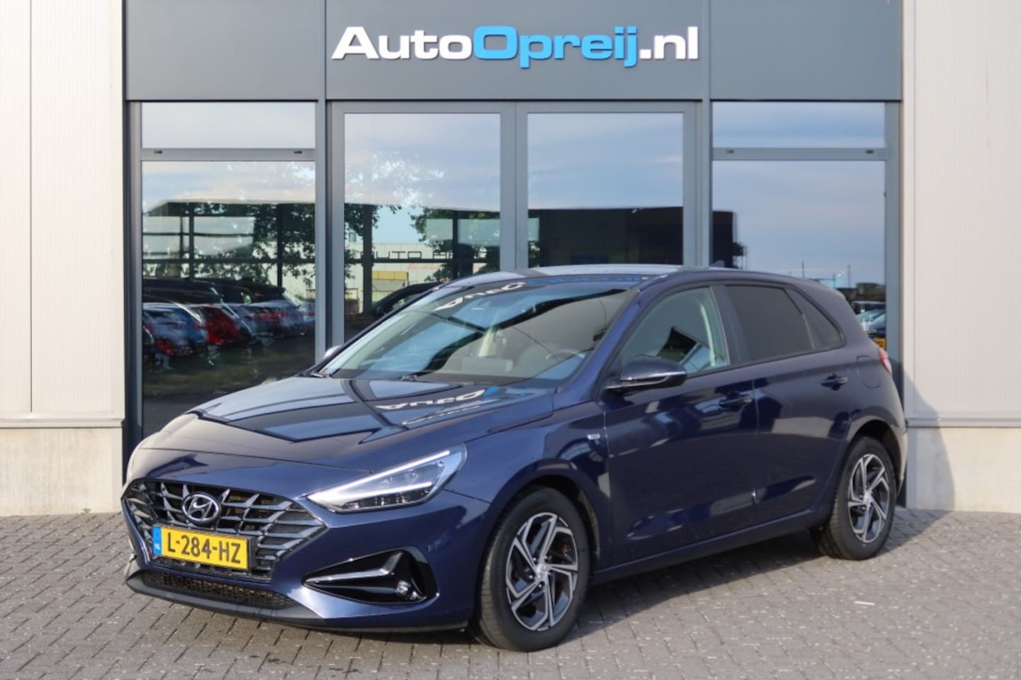 Hyundai i30 - 1.0 T-GDi MHEV AUTOMAAT Comfort Clima, NAVI, Camera, Carplay/Android, PDC - AutoWereld.nl