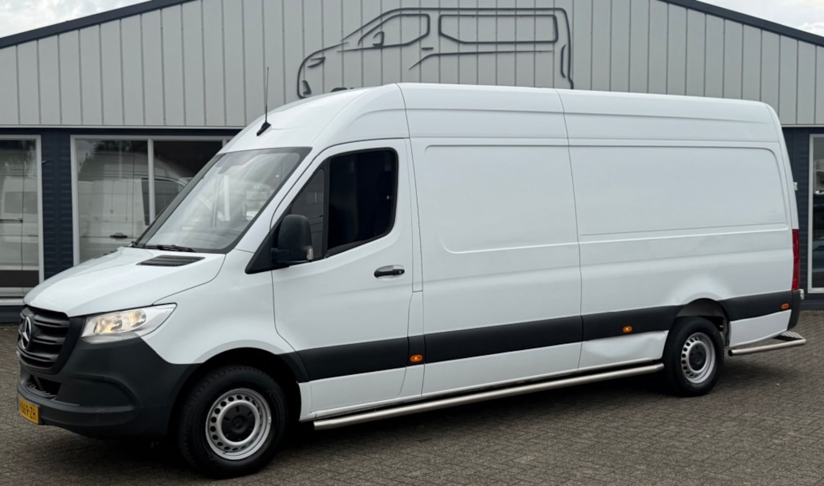 Mercedes-Benz Sprinter - 311 CDI 84KW 114PK L3H2 AUTOMAAT EURO 6 AIRCO/ ORIGINEEL AUDIO/ CAMERA/ 100% DEALERONDERHO - AutoWereld.nl