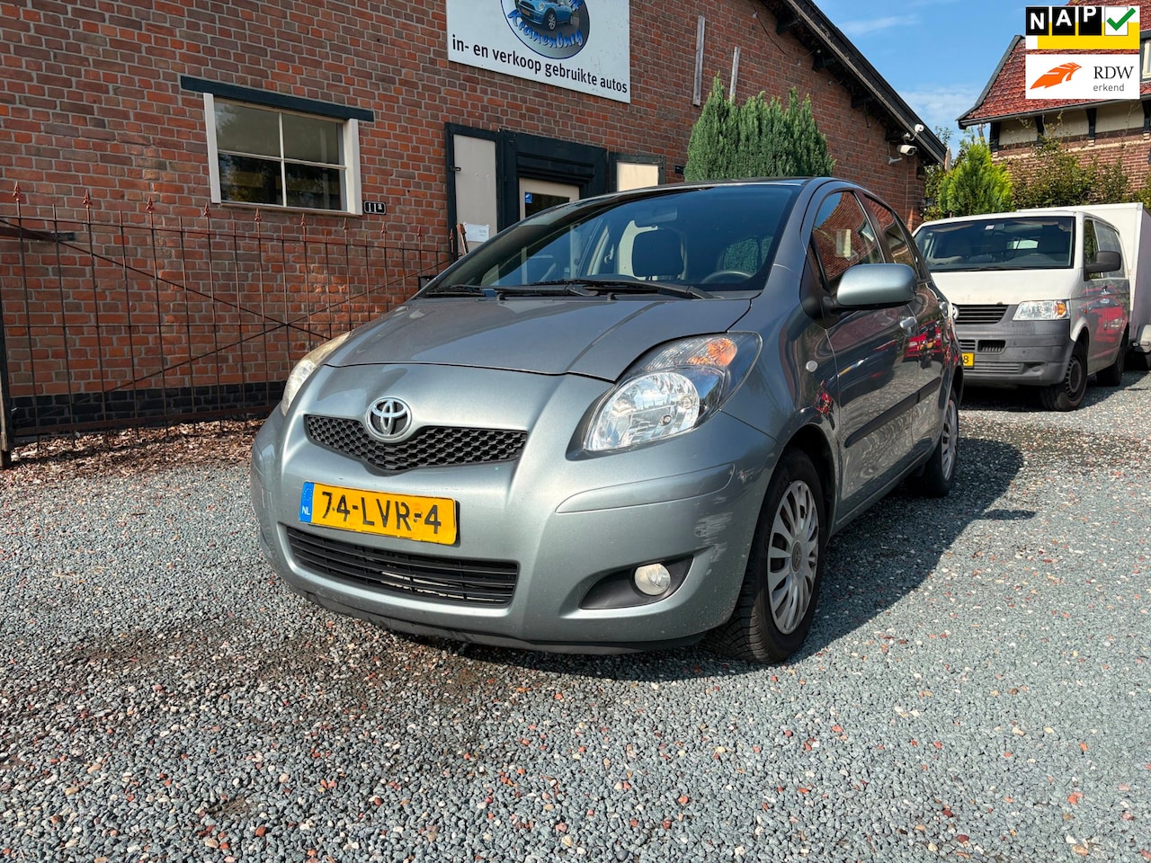 Toyota Yaris - 1.3 VVT-i Aspiration 1.3 VVTi Aspiration ( Automaat + Airco ) - AutoWereld.nl