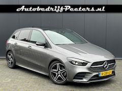 Mercedes-Benz B-klasse - B 180 AMG Nightpakket 1e Eig. Pano Leder Camera Carplay E.klep