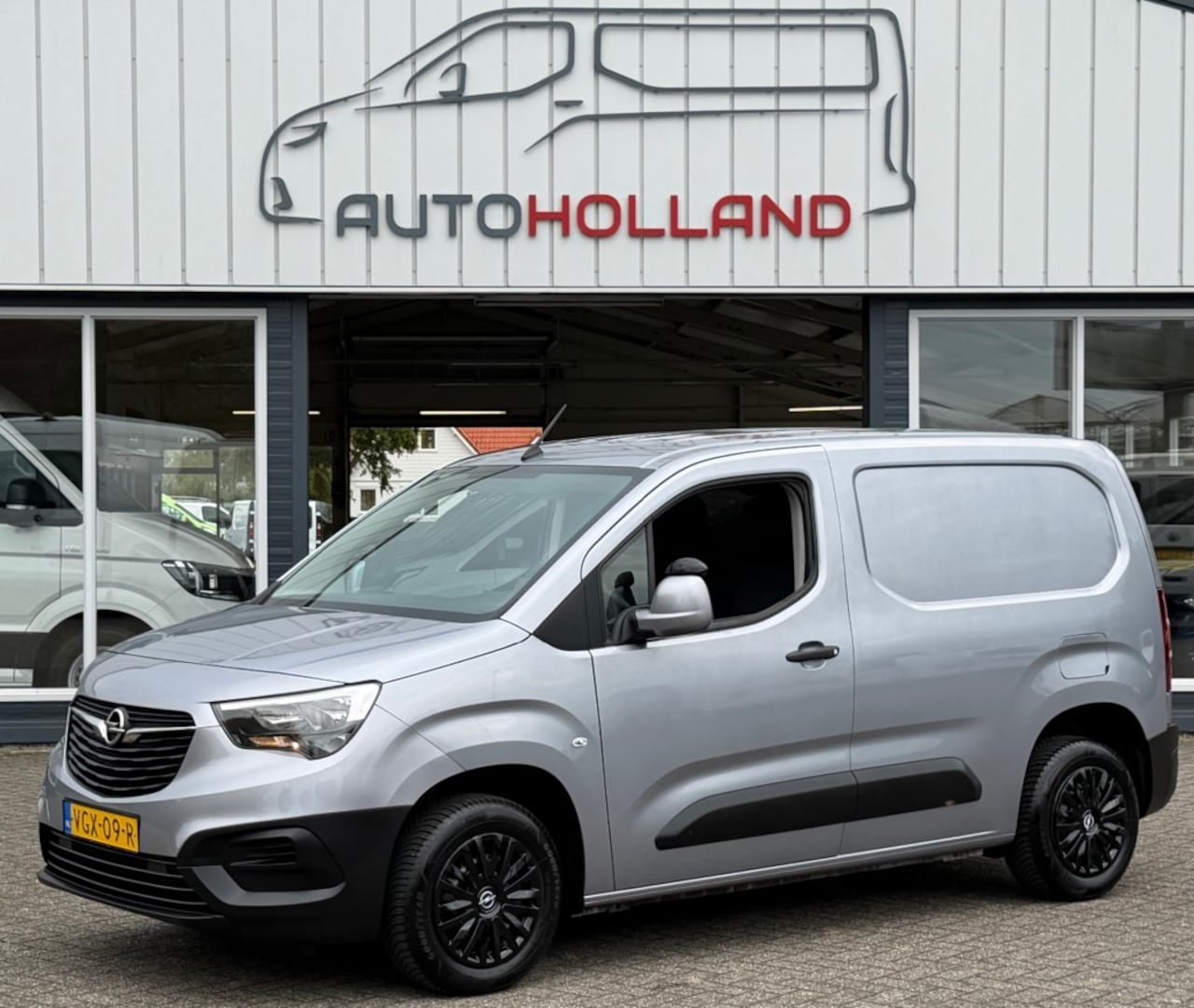 Opel Combo - 1.5D 75KW 102PK EURO 6 AIRCO/ CRUISE CONTROL/ CAMERA/ PARKEERSENSOREN/ 100% DEALERONDERHOU - AutoWereld.nl