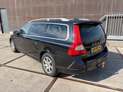 Volvo V70 - 3.0 T6 AWD Momentum