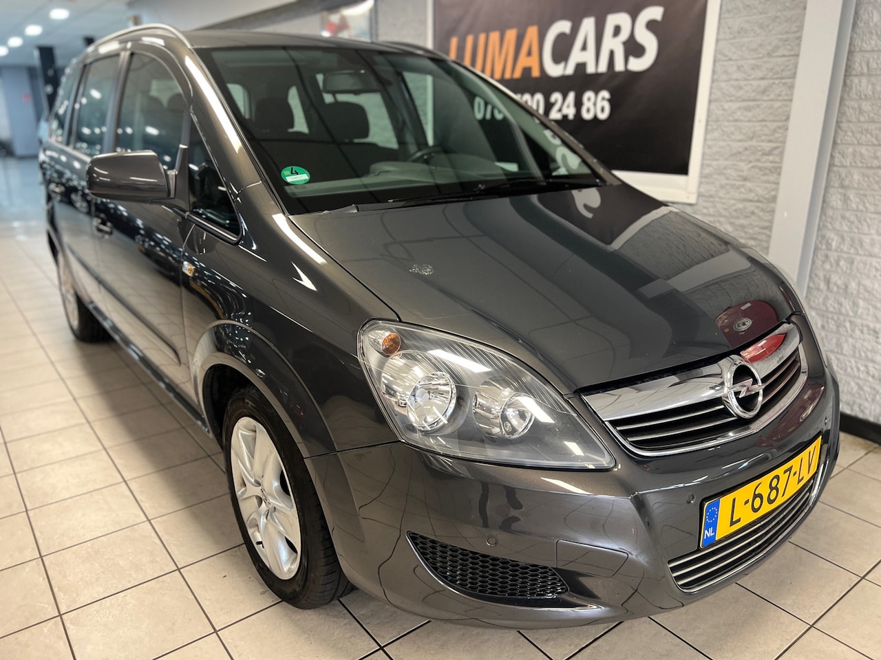 Opel Zafira - 1.6 Cosmo | 7 persoons | NW APK | PDC | Trekhaak - AutoWereld.nl
