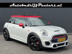 MINI Cooper - 2.0 231pk Aut. Pano JCW-stoelen HUD LED Carplay H/K NL-auto