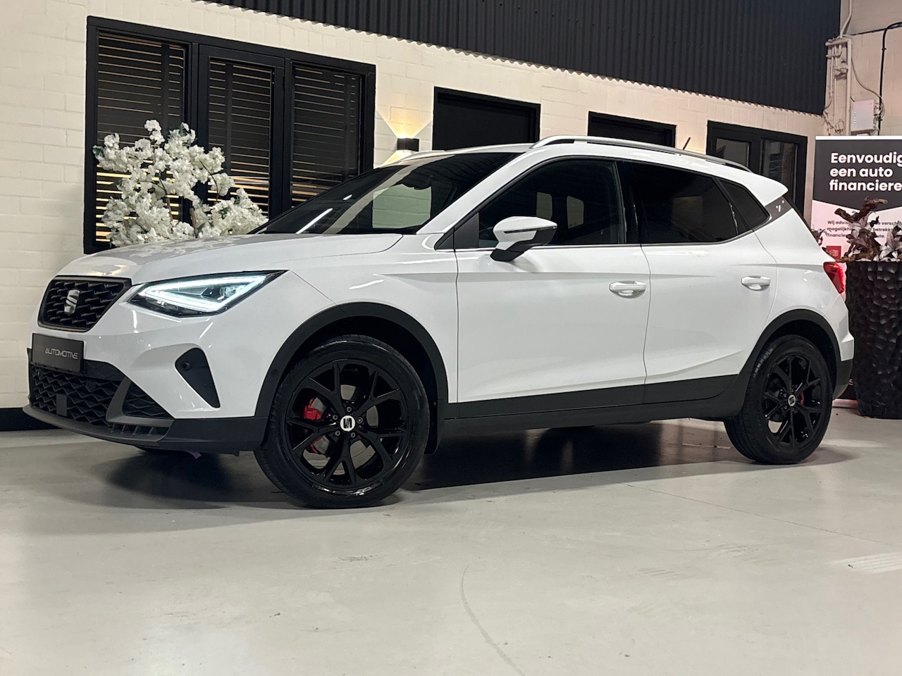 SEAT Arona - 1.0 EcoTSI FR Busines Cam|Xenon|Led|Carplay|ACC|Stoelverwarming| - AutoWereld.nl