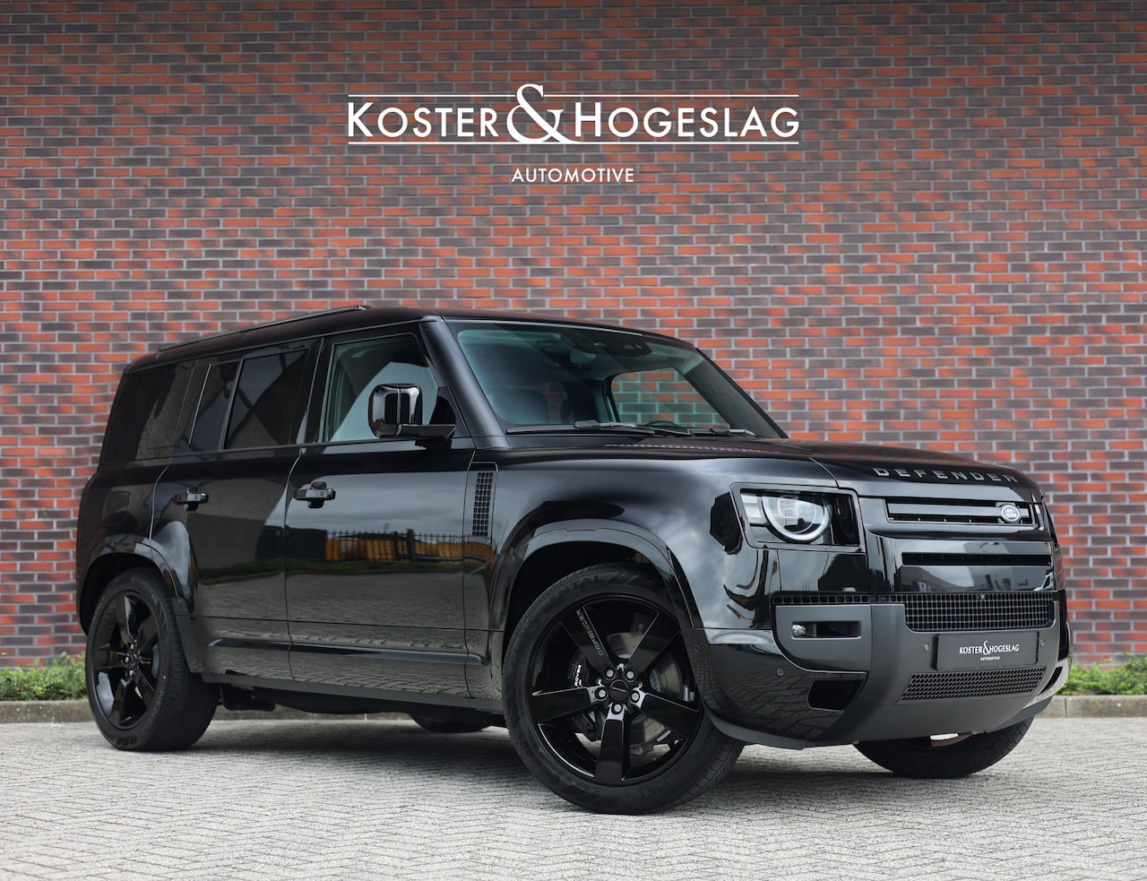 Land Rover Defender - P300e X-Dynamic HSE | Meridian - HUD - Trekhaak - AutoWereld.nl
