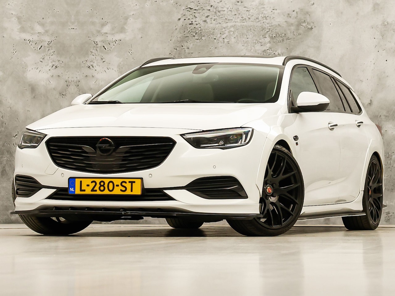 Opel Insignia - 1.5 Turbo Innovation Sport Pack 165Pk (PANORAMADAK, APPLE CARPLAY, GROOT NAVI, CLIMATE, ST - AutoWereld.nl