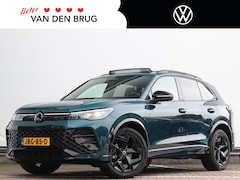 Volkswagen Tiguan - 1.5 eTSI R-Line Edition | Schuif/kantel dak | Achteruitrijcamera | Stoel en stuurwiel verw