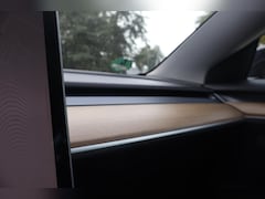 Tesla Model 3 - Standard RWD Plus 60 kWh | SOH 93% | Warmtepomp | Full Self-Driving comp 3 | 360 Camera