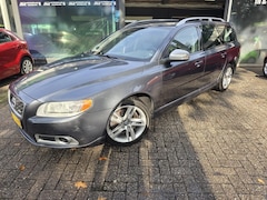 Volvo V70 - 2.0T R-Edition | 3E EIGENAAR | AUTOMAAT | LEDER | NAVI | XENON | CRUISE | TREKHAAK |