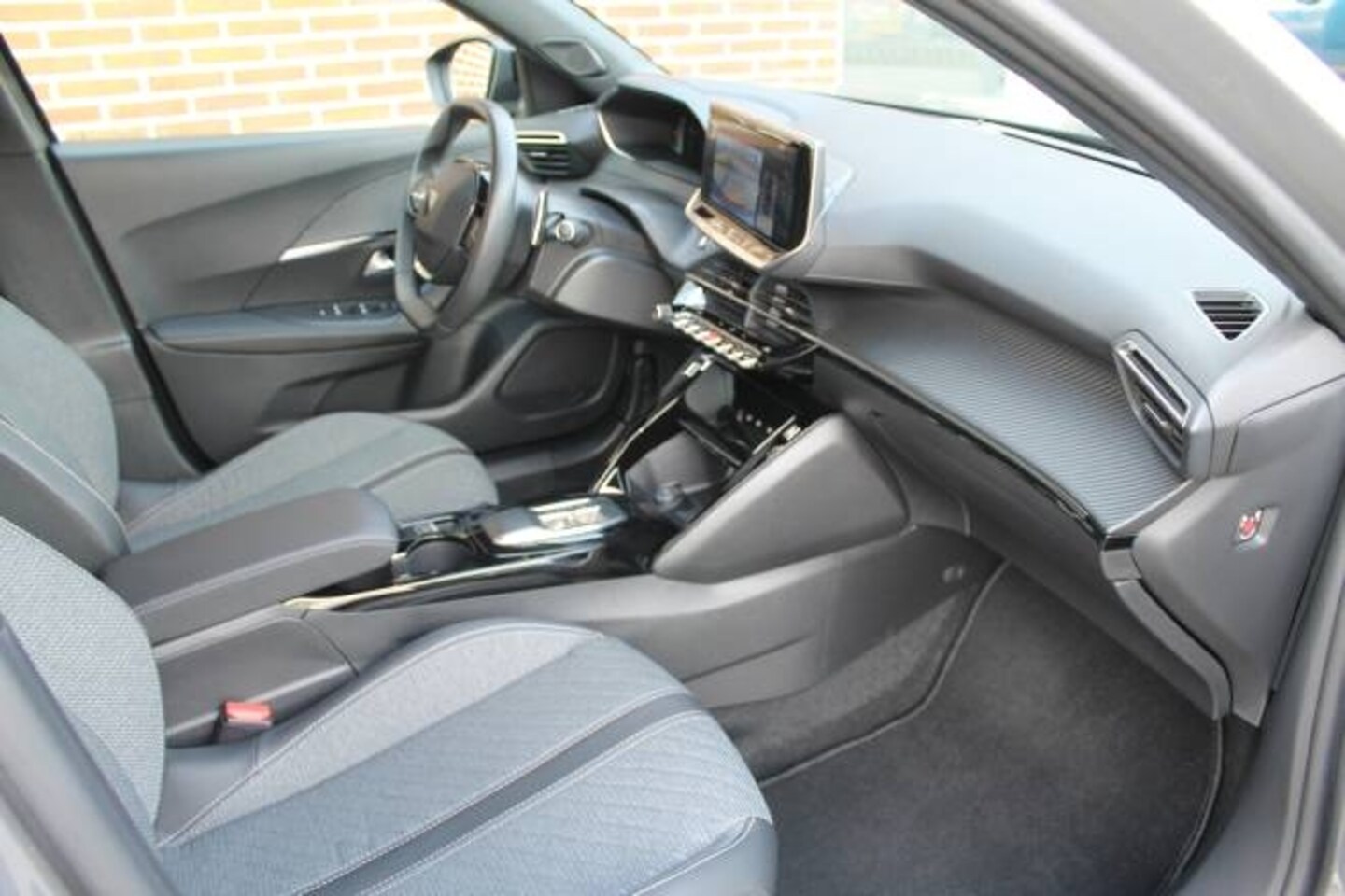 Peugeot 2008 - 1.2 PureTech Allure 1.2 Puretech 130pk Allure