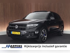 Volkswagen Touareg - 3.0 TSi 462pk eHybrid 4MOTION R Trekhaak Panoramadak Camera Leder Stoelverwarming Keyless