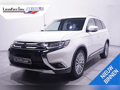 Mitsubishi Outlander - 2.0 Instyle 4WD Camera Trekhaak Cruise Clima