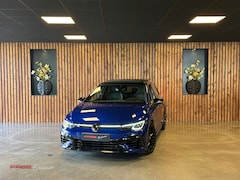 Volkswagen Golf - 2.0 TSI R 4Motion / Akrapovic / Memory / Pano / H/K / HUD / Stoelventilatie / IQ Lights /
