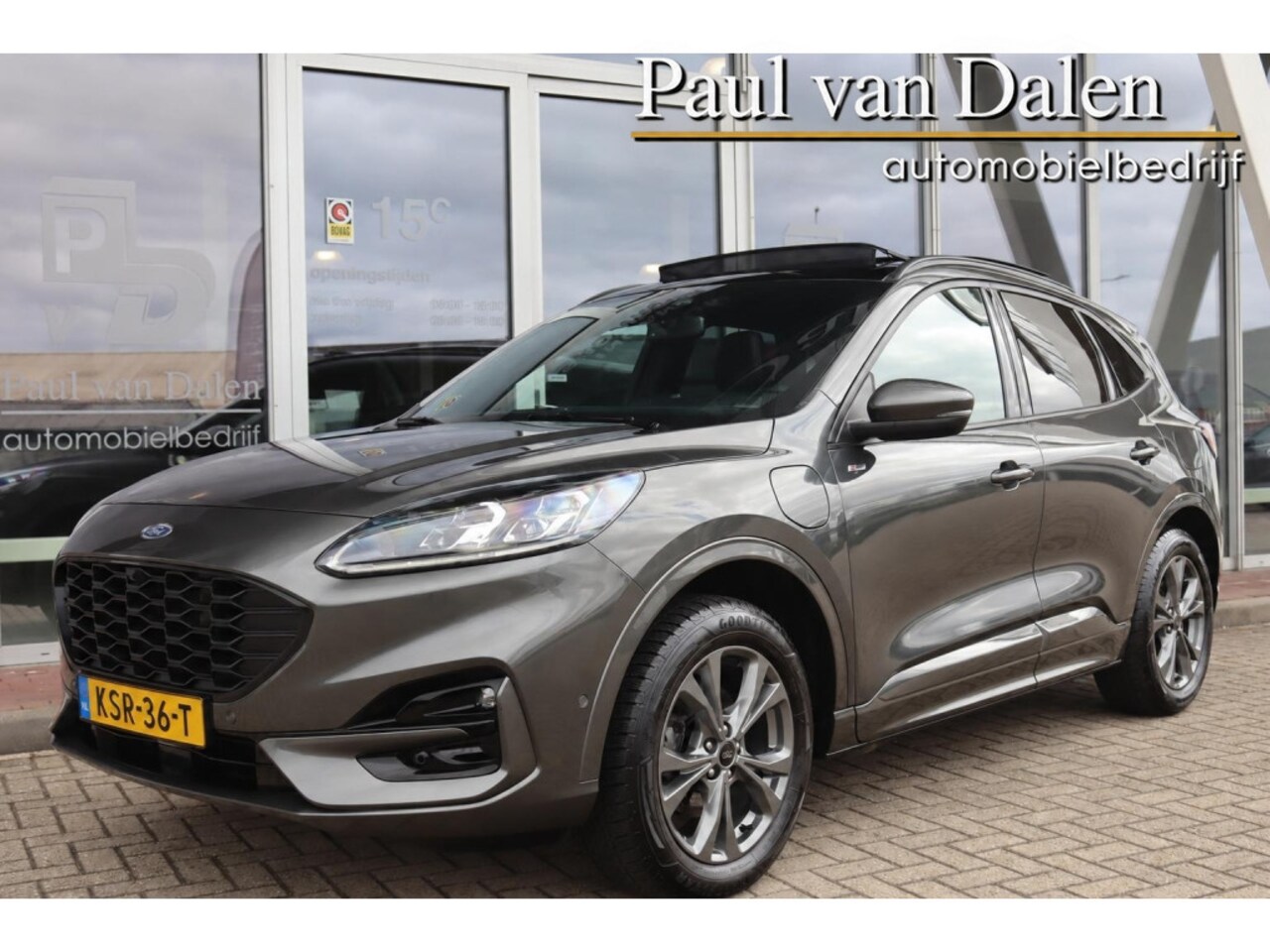 Ford Kuga - 2.5 PHEV 225PK AUTOMAAT ST-LINE X Panodak | Trekhaak | Navi | Winter/Driver Pack | Camera - AutoWereld.nl