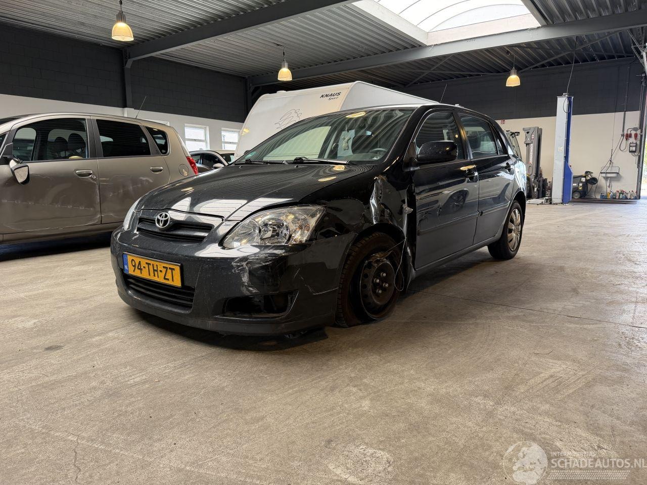 Toyota Corolla - 1.6 VVT-i Anniversary 1.6 VVT-i Anniversary - AutoWereld.nl