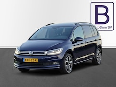 Volkswagen Touran - 1.5 TSI Highline 7-Pers. /Pano/Camera/Led/Carplay/Digi Dash/Dealeronderh./