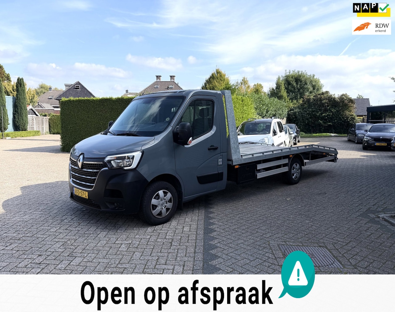 Renault Master - /Supper nette oprijwagen/airco/navi/lage km+NAP/BTW/Nw Apk!!! - AutoWereld.nl