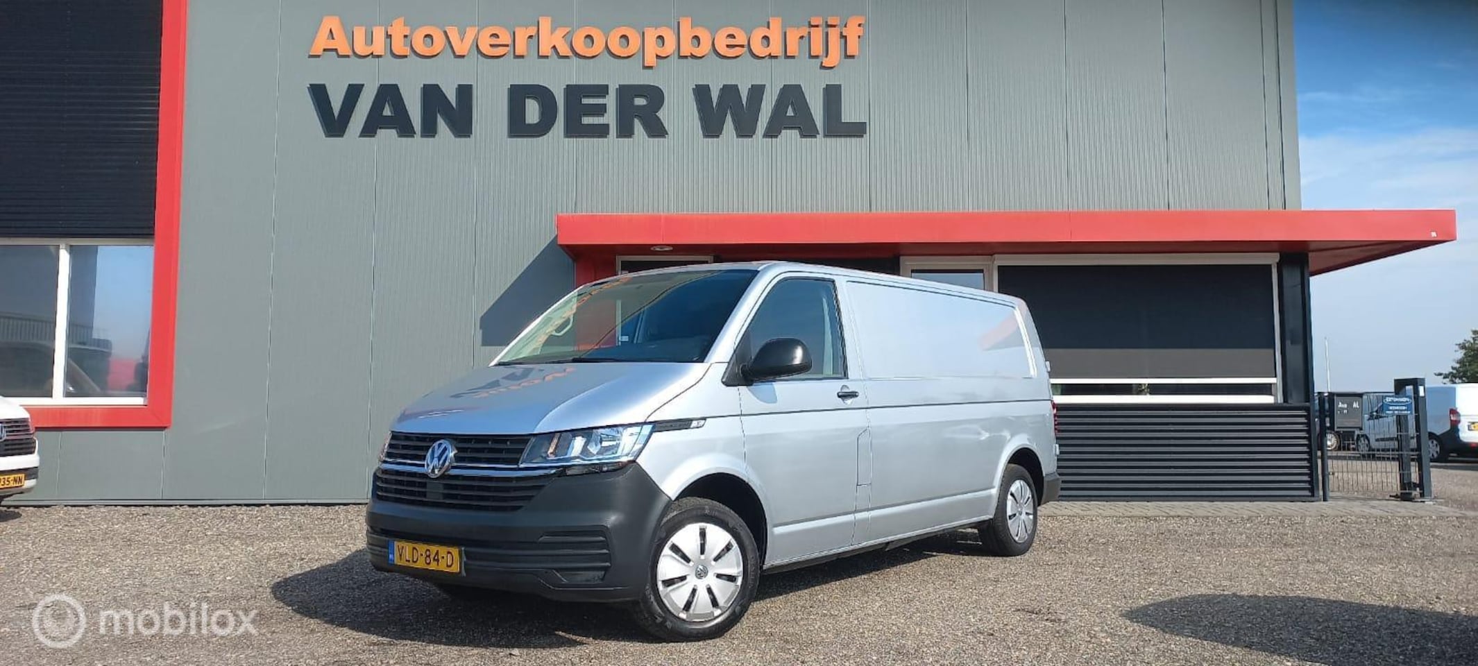Volkswagen Transporter - 2.0 TDI L2H1 28 2.0 TDI L2H1 28 - AutoWereld.nl