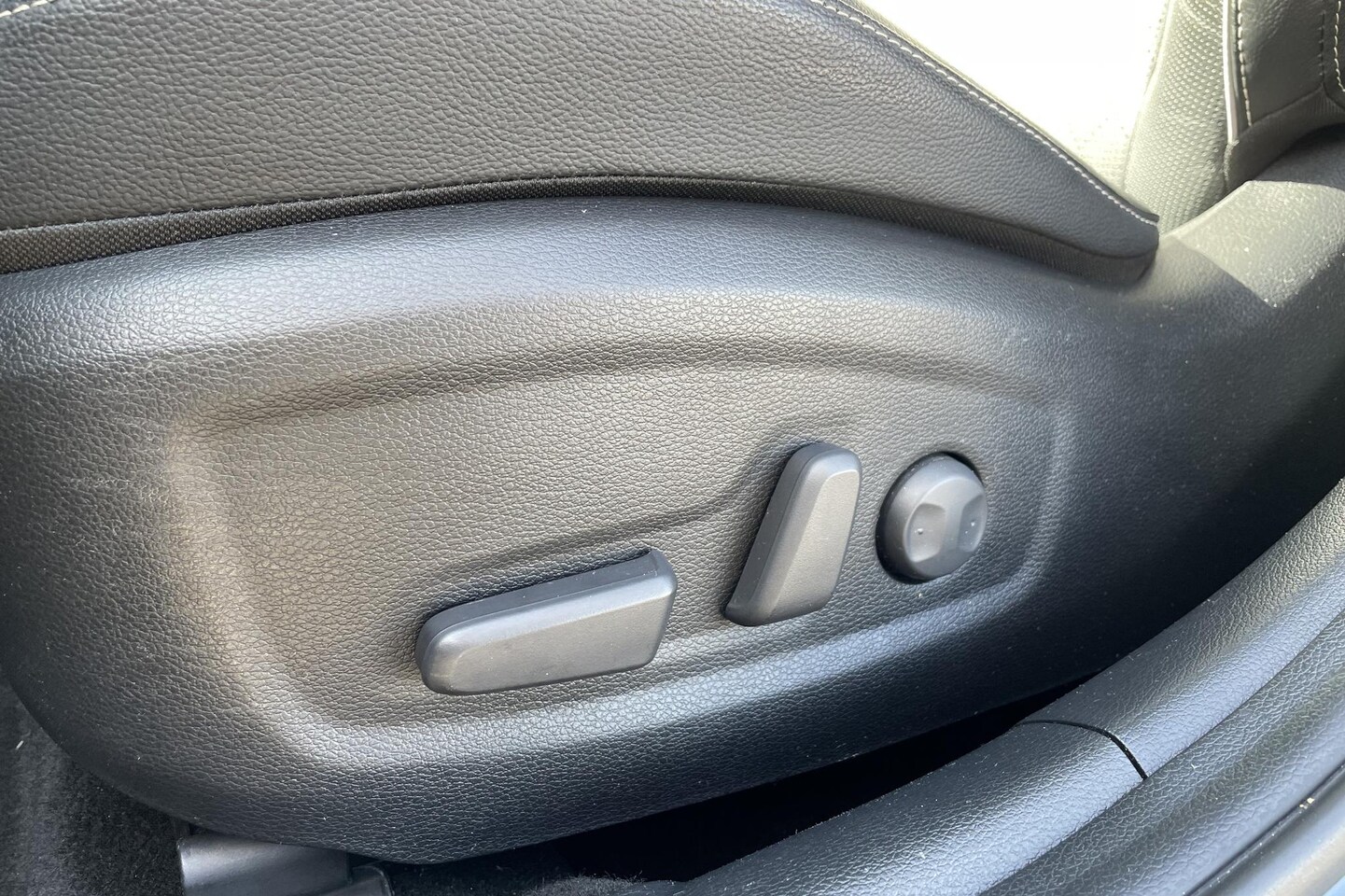 Kia XCeed - 1.4 T-GDi ExecutiveLine | Stoelverwarming + koeling | Elektrisch verstelbare stoelen met g - AutoWereld.nl