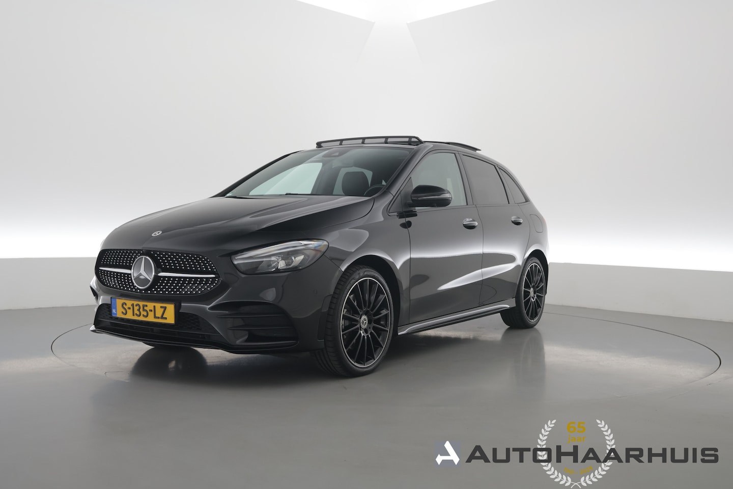 Mercedes-Benz B-klasse - 250 e AMG Line | Rijklaar! | Pano | 360cam | Afn. Trekhaak | SOH 93% | Night-pakket | Appl - AutoWereld.nl