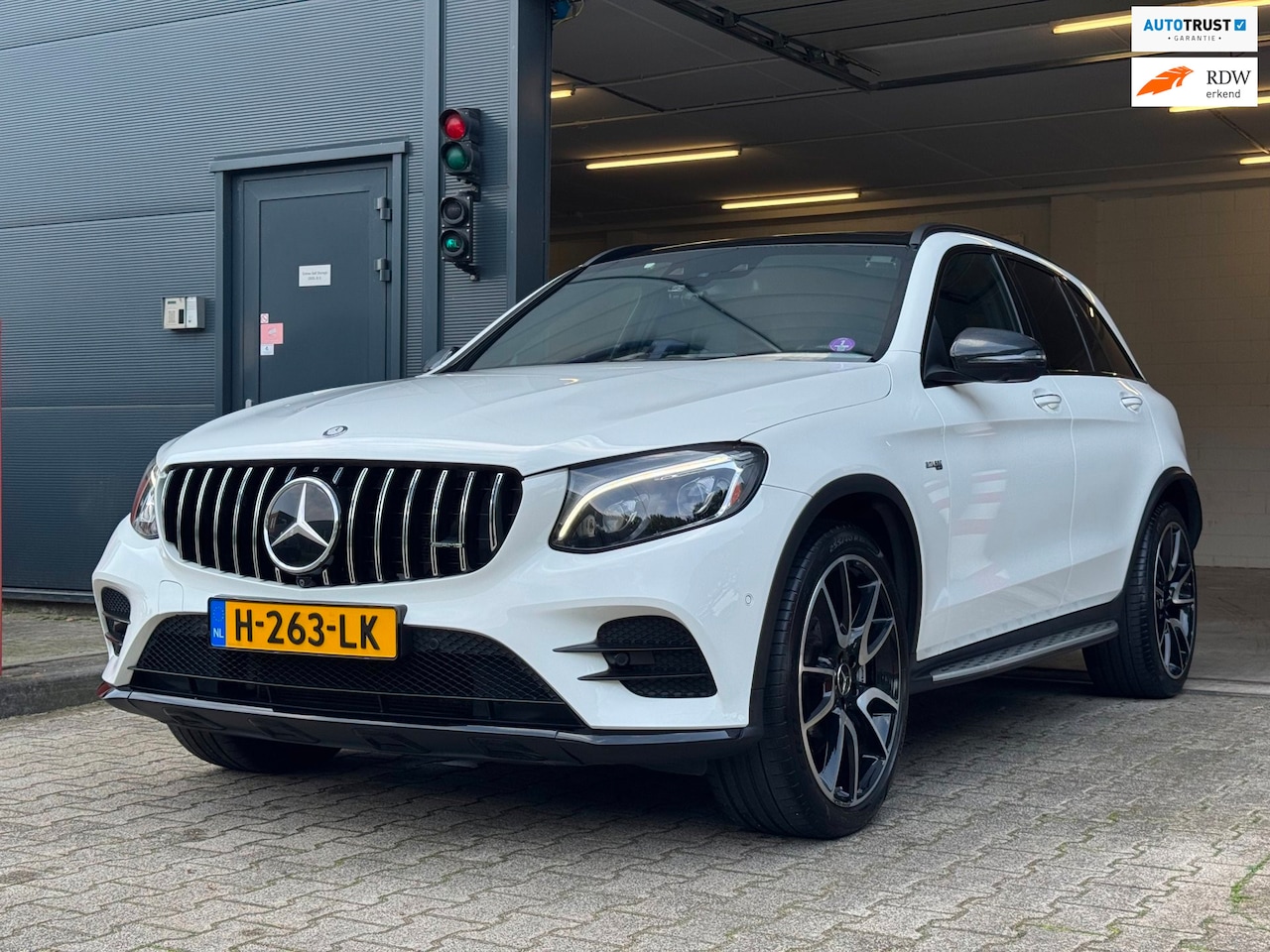Mercedes-Benz GLC-klasse - AMG 43 4MATIC / LUCHTVERING / TREKHAAK / STANDKACHEL / BURMESTER / DASHCAM / KEYLESS / SFE - AutoWereld.nl