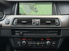 BMW 5-serie Touring - 520i Luxury Edition Automaat