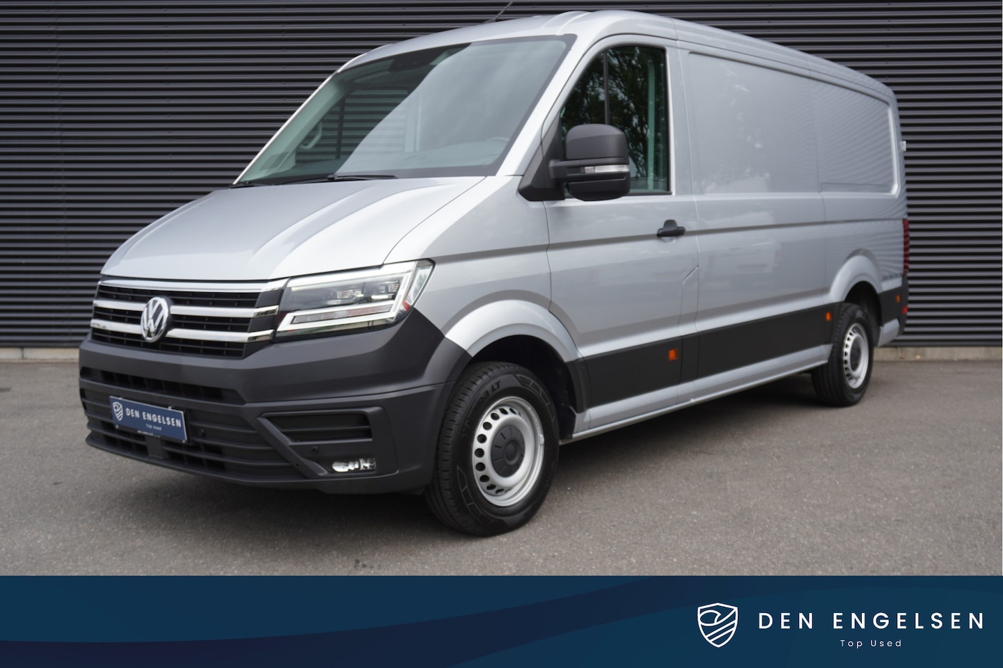 Volkswagen Crafter - 180pk Automaat LED Apple Carplay ACC Cruise control Camera Parkeersensoren Climate control - AutoWereld.nl