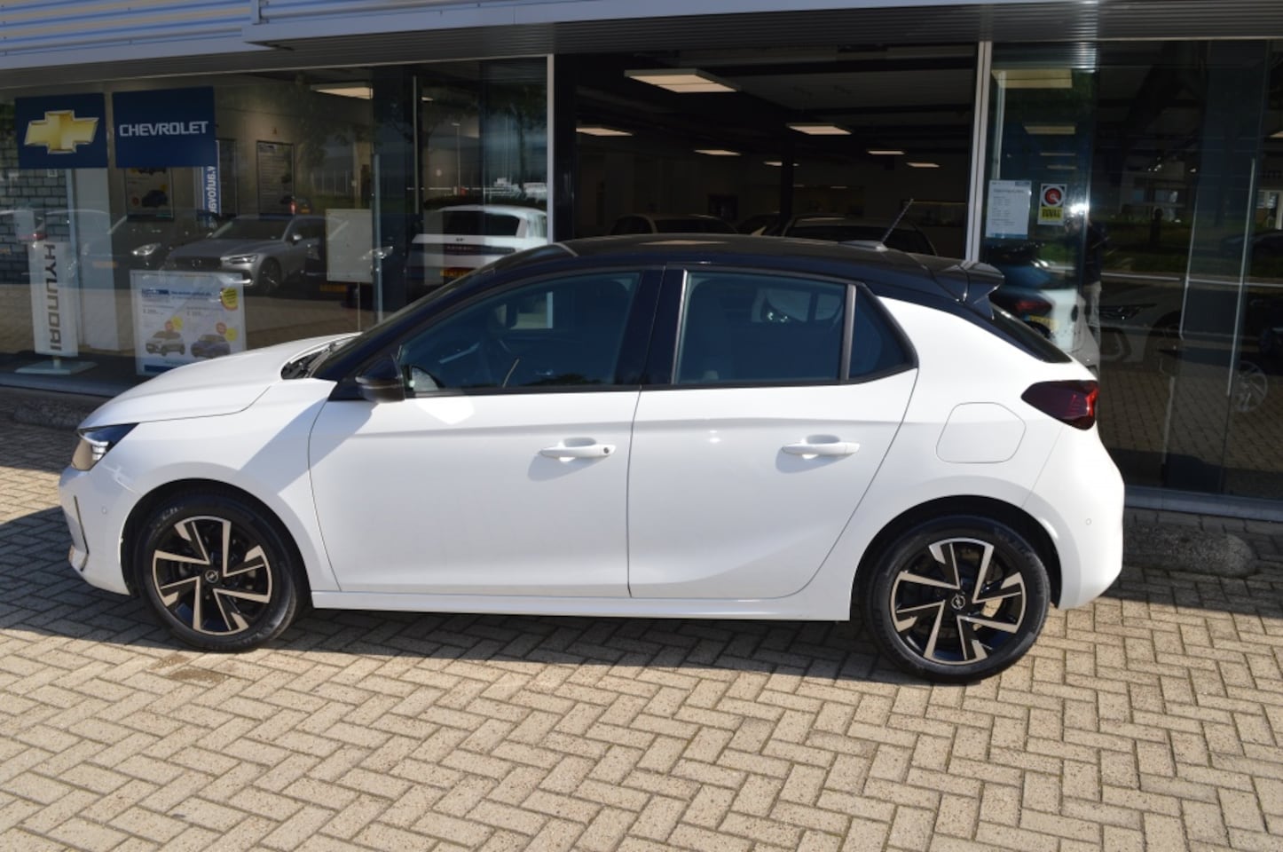 Opel Corsa - 1.2 GS 75pk Camera LED 5drs 8.620KM!!