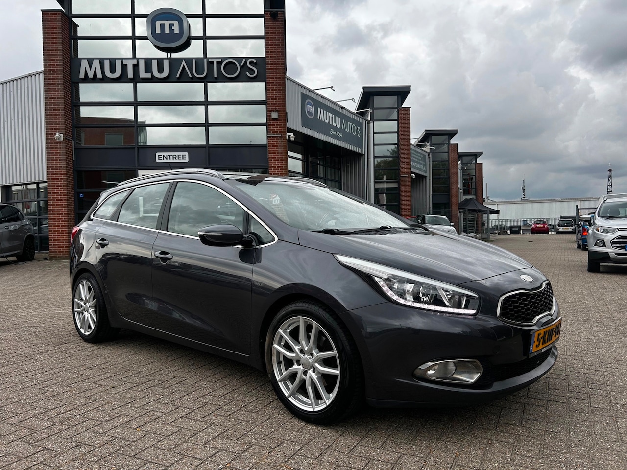 Kia Cee'd Sportswagon - 1.6 GDI Business Pack Airco NAP APK - AutoWereld.nl