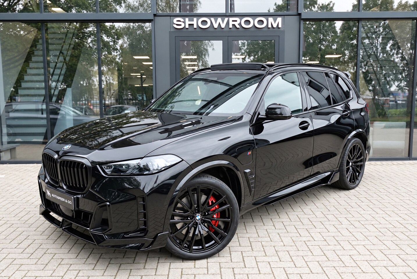 BMW X5 - XDrive50e PANO KEYLESS SKYLOUNGE URBAN - AutoWereld.nl