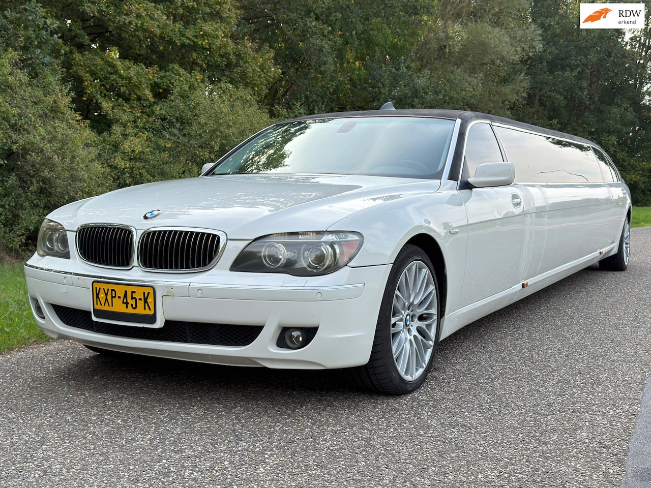 BMW 7-serie - 750Li Stretch Limo / NL-kenteken / 8-persoons - AutoWereld.nl