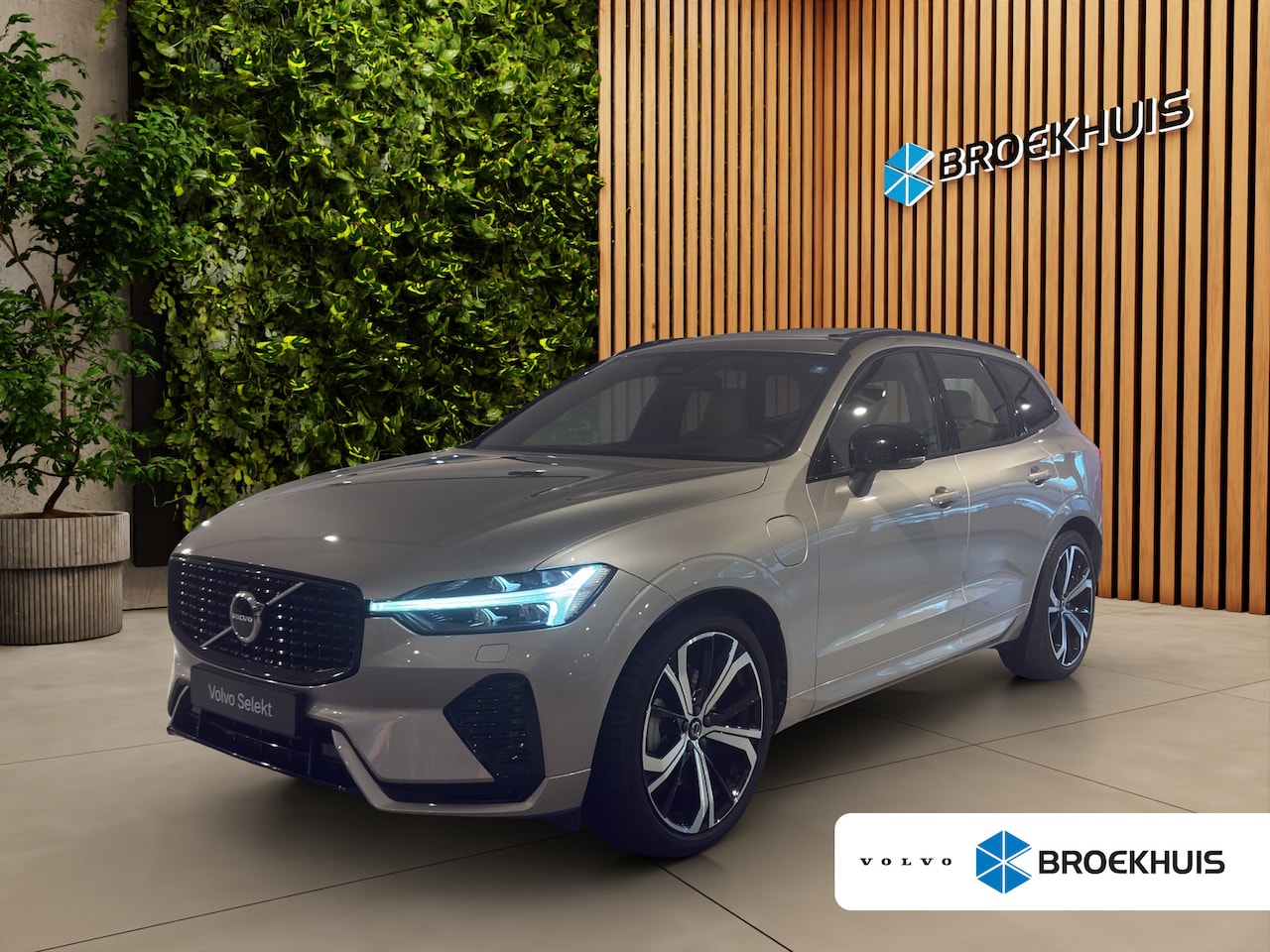Volvo XC60 - 2.0 T6 Plug-in hybrid AWD Ultimate Dark - AutoWereld.nl
