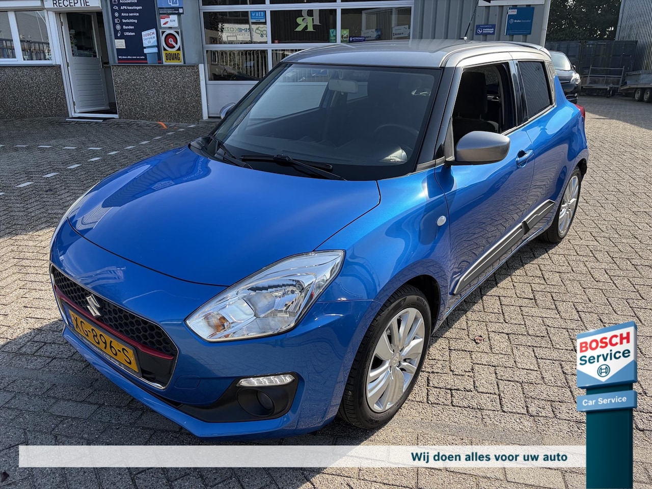 Suzuki Swift - 1.0 Boosterjet 112pk Select - Apple Carplay - Android Auto - stoelverwarming - achteruitri - AutoWereld.nl