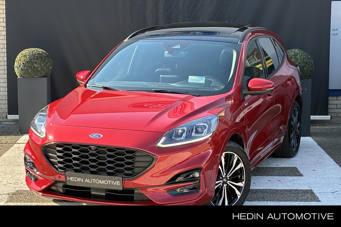 Ford Kuga - 2.5 PHEV ST-Line X | Panoramadak | Winter Pack | Trekhaak afneembaar | LMV 19" - AutoWereld.nl